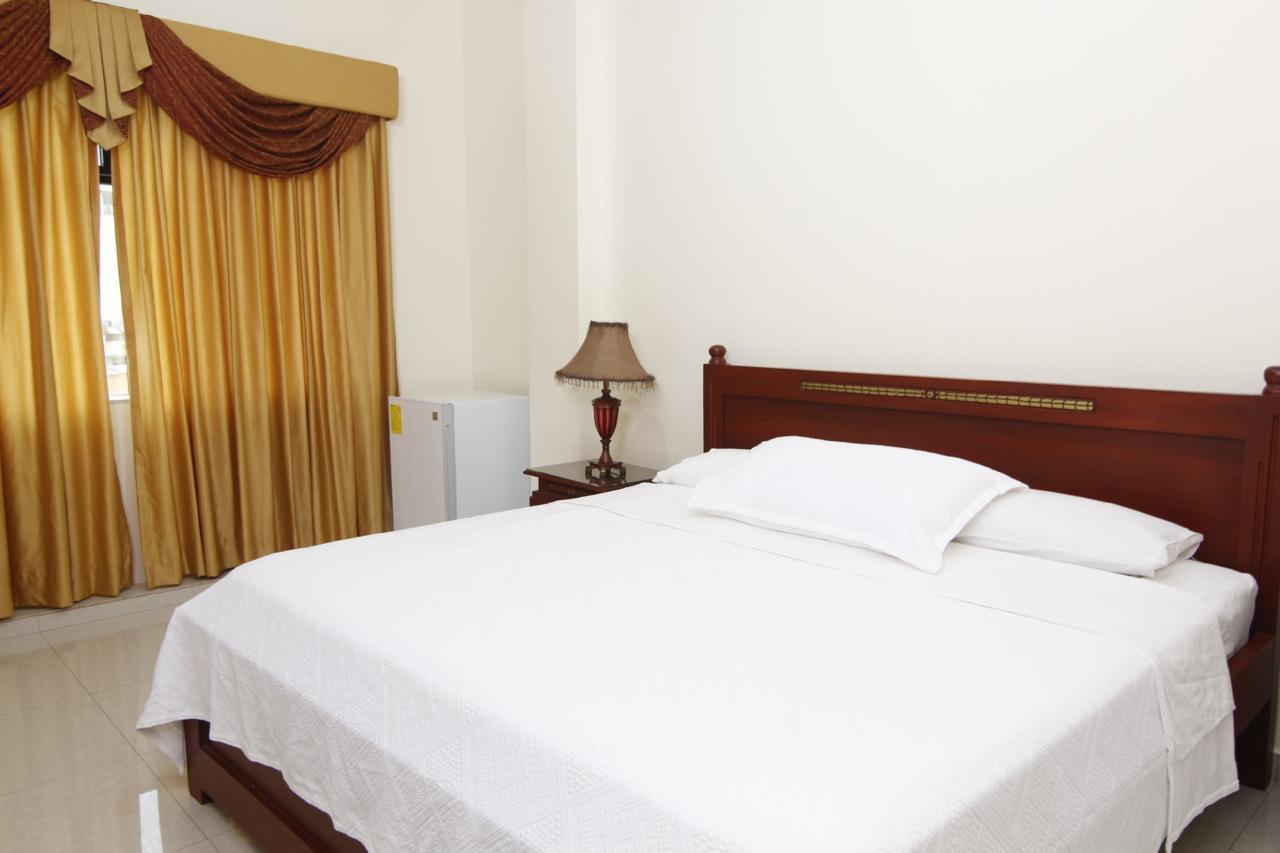 Hotel Versailles Internacional กวายากิล ภายนอก รูปภาพ