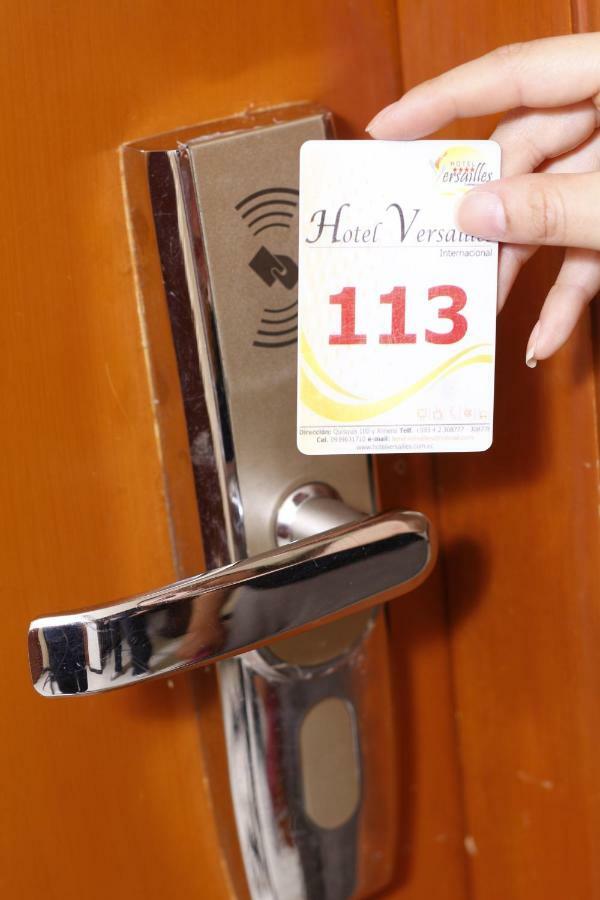 Hotel Versailles Internacional กวายากิล ภายนอก รูปภาพ